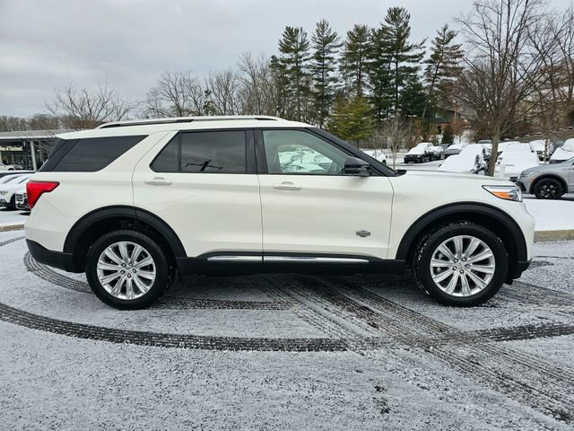 Used 2022 Ford Explorer King Ranch w/ Premium Technology Package image 8