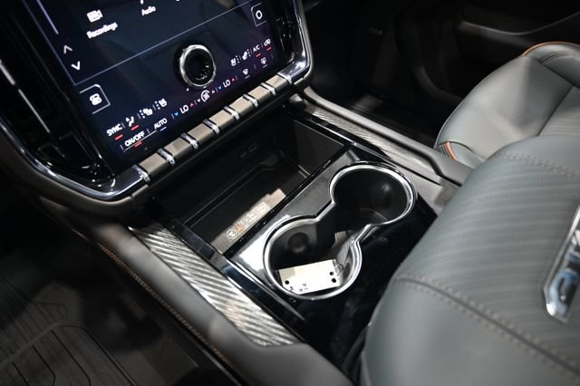 New 2026 GMC Yukon AT4 w/ AT4 Premium Plus Package AWD/4WD image 21