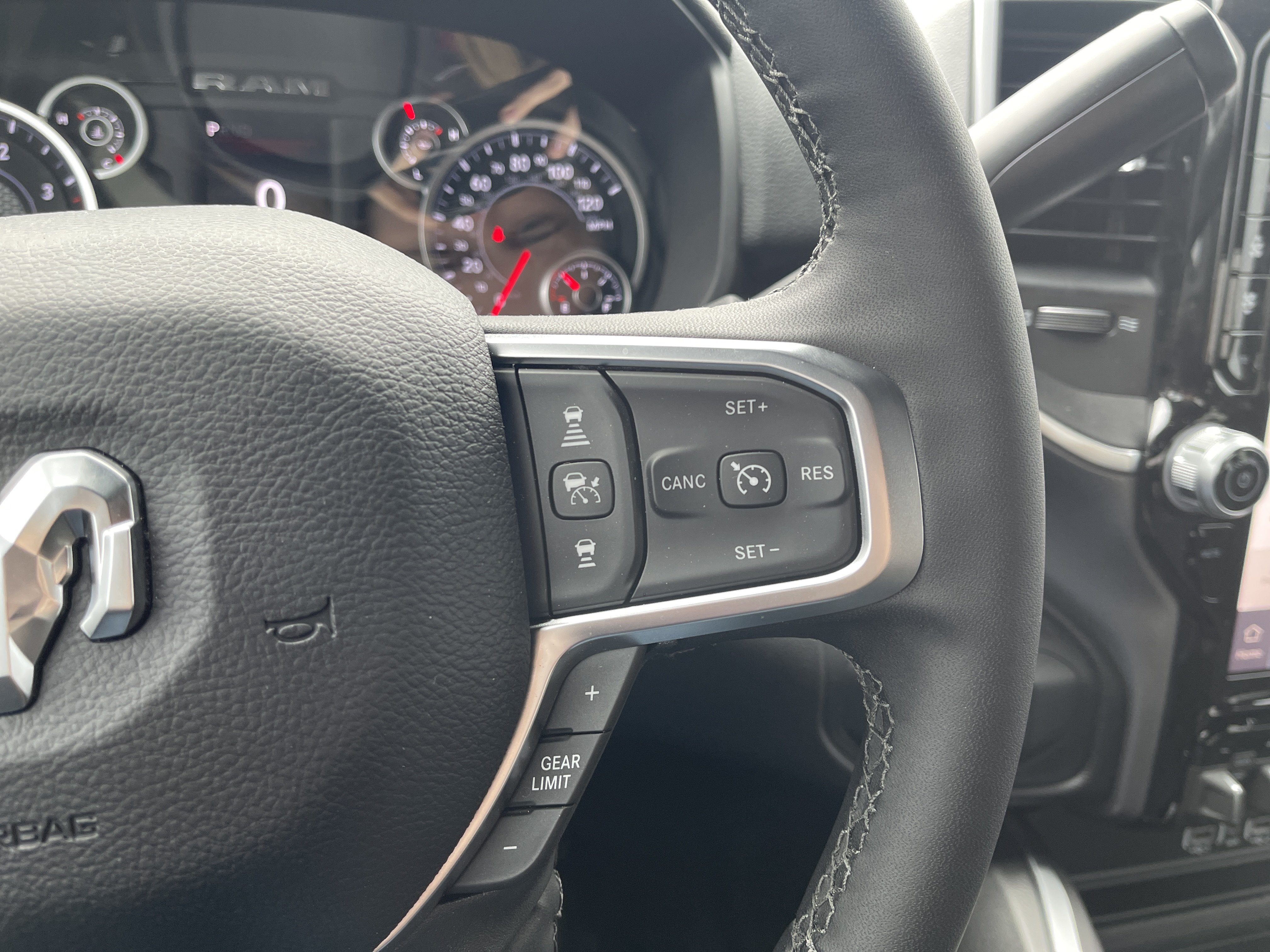 New 2025 RAM 2500 Lone Star AWD/4WD image 19