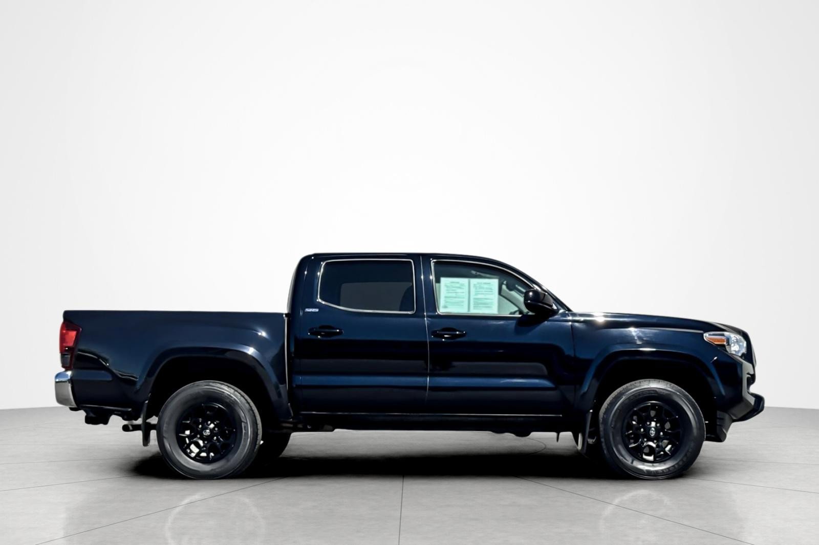Used 2022 Toyota Tacoma SR5 image 6