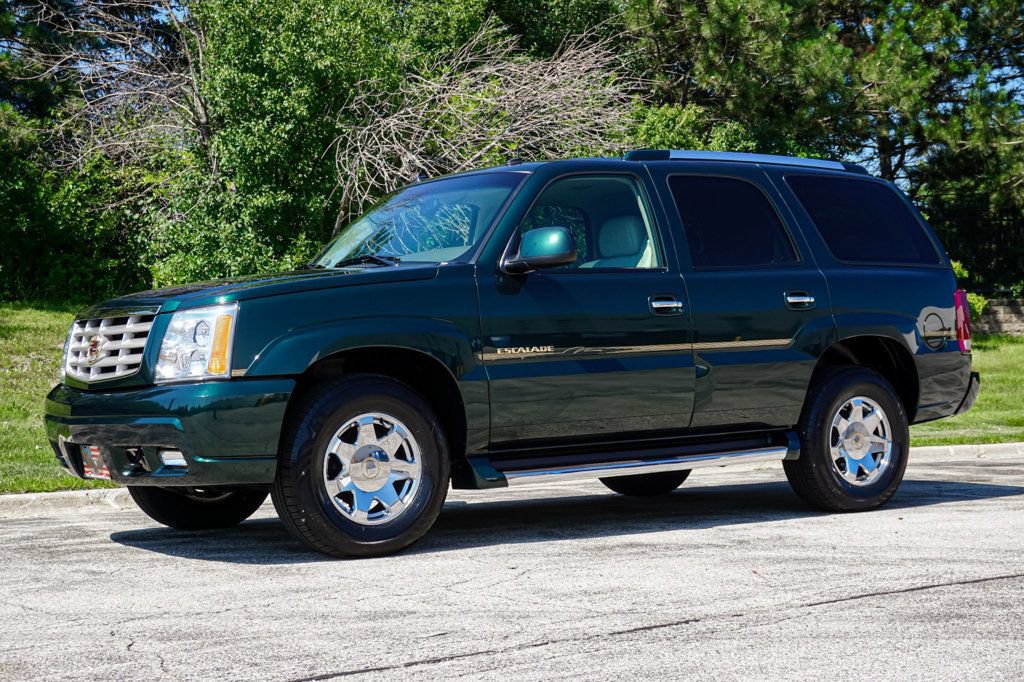 Used 2003 Cadillac Escalade AWD image 3