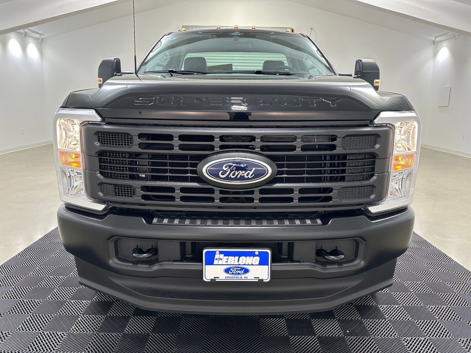 New 2025 Ford F350 XL image 2