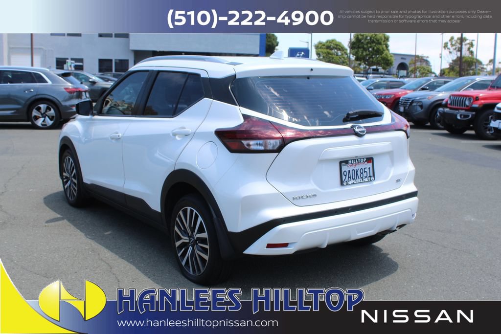 Used 2022 Nissan Kicks SV FWD image 9