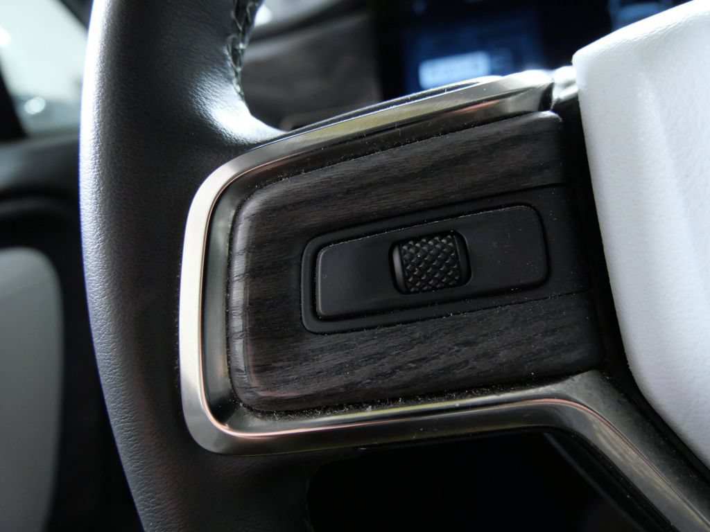 Used 2025 Rivian R1T Adventure Dual AWD/4WD image 20