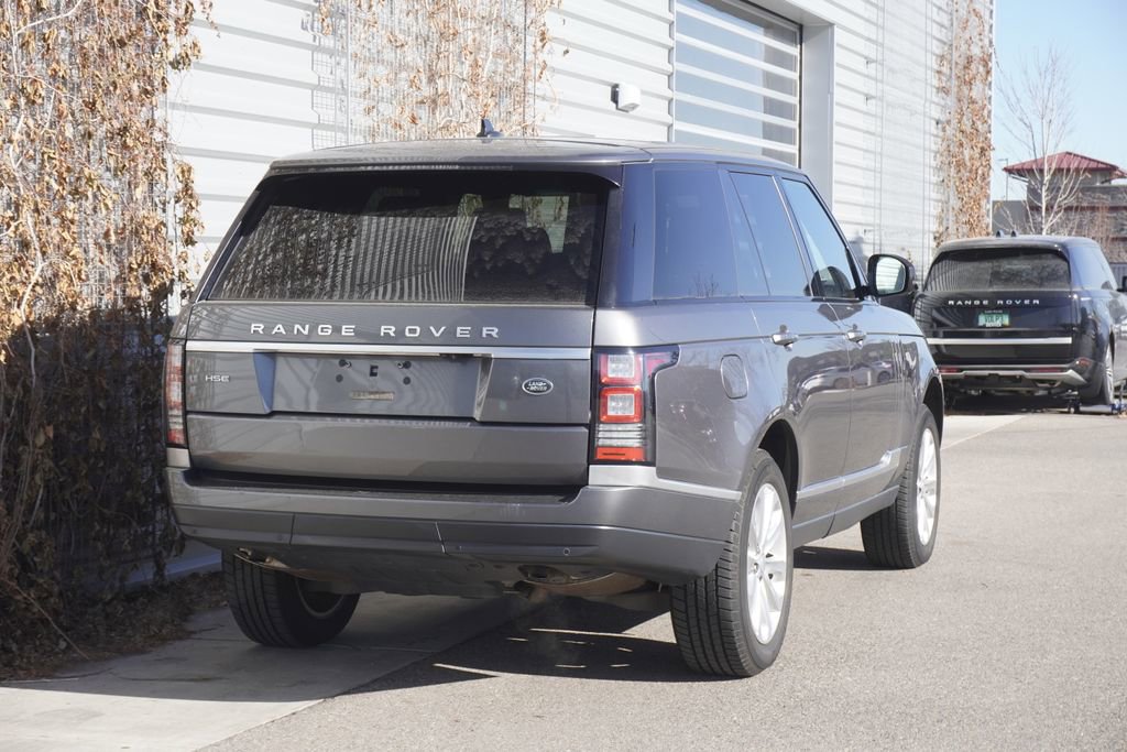 Used 2016 Land Rover Range Rover HSE image 2