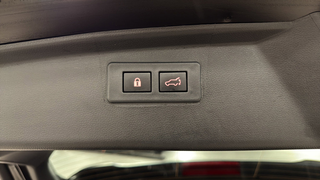 Certified 2024 Subaru Outback Premium image 14