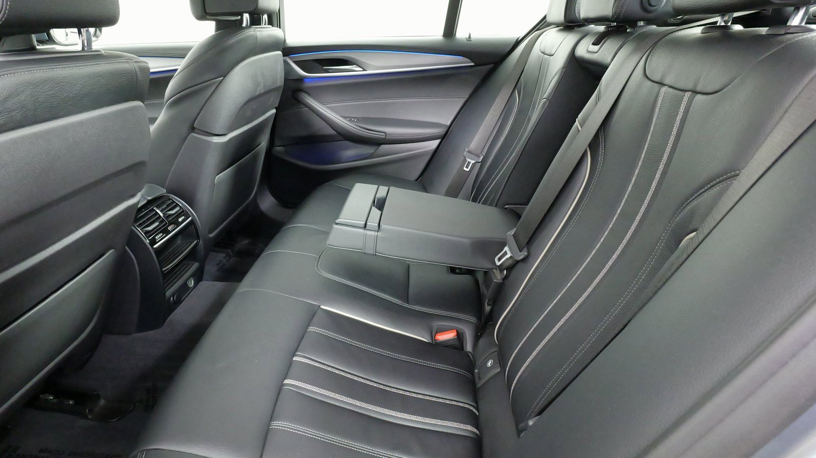 Used 2018 BMW 530i xDrive w/ M Sport Package image 46