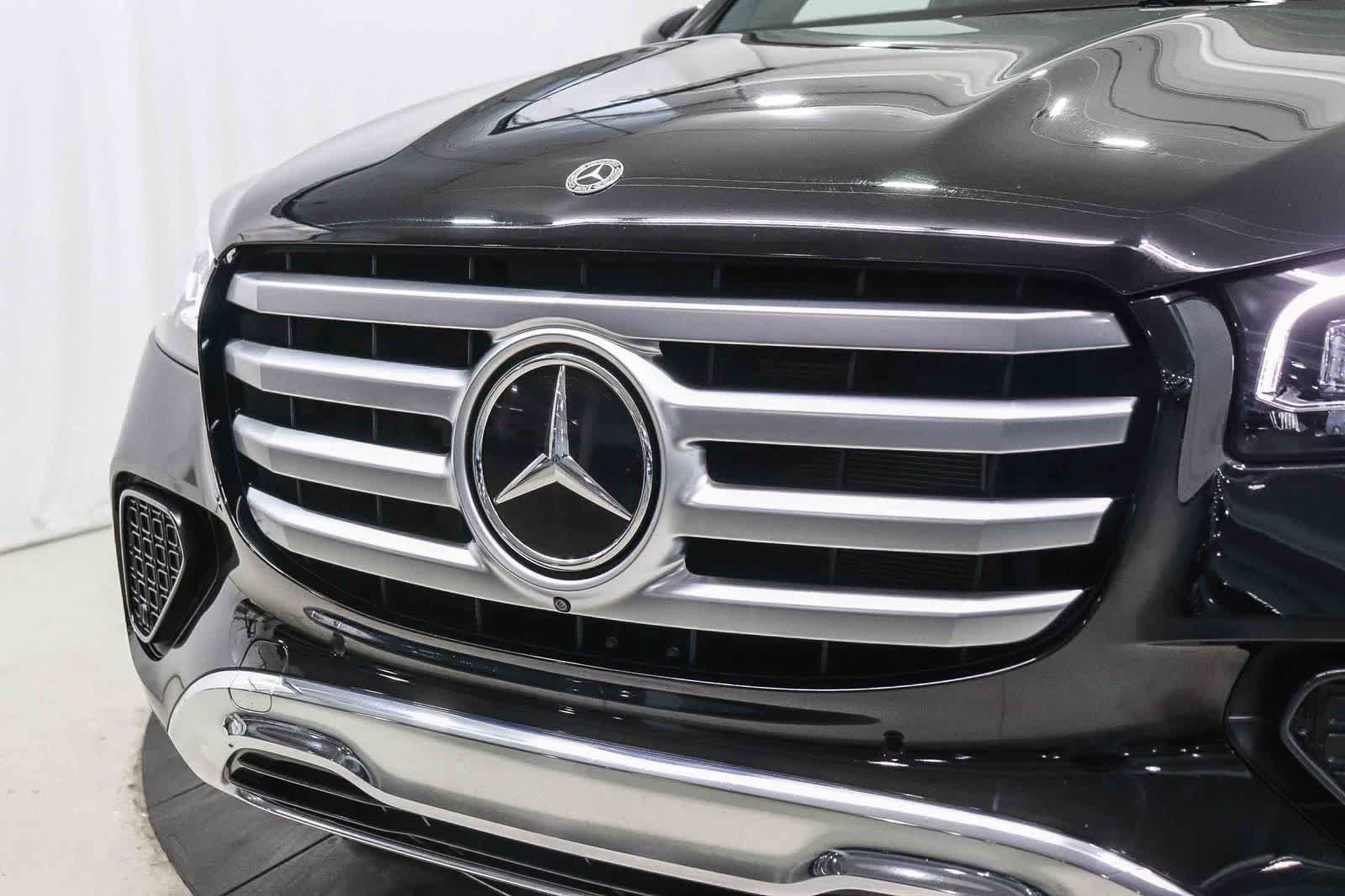 Certified 2025 Mercedes-Benz GLS 450 4MATIC image 6
