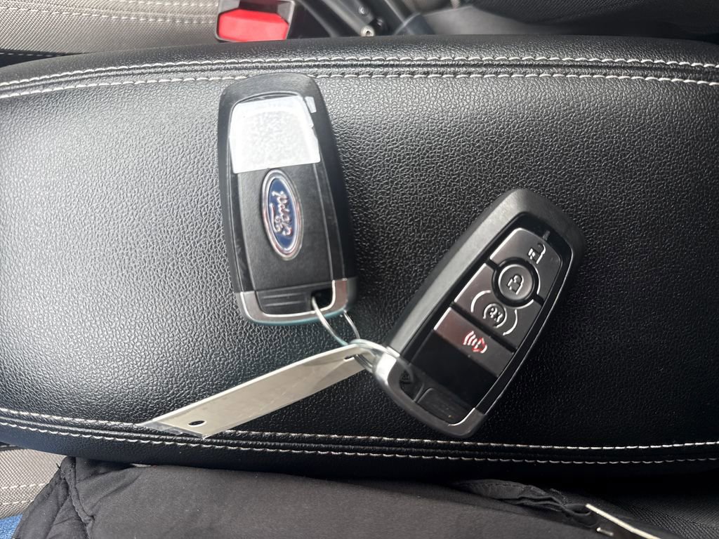 Used 2022 Ford Escape SE w/ Cold Weather Package image 33