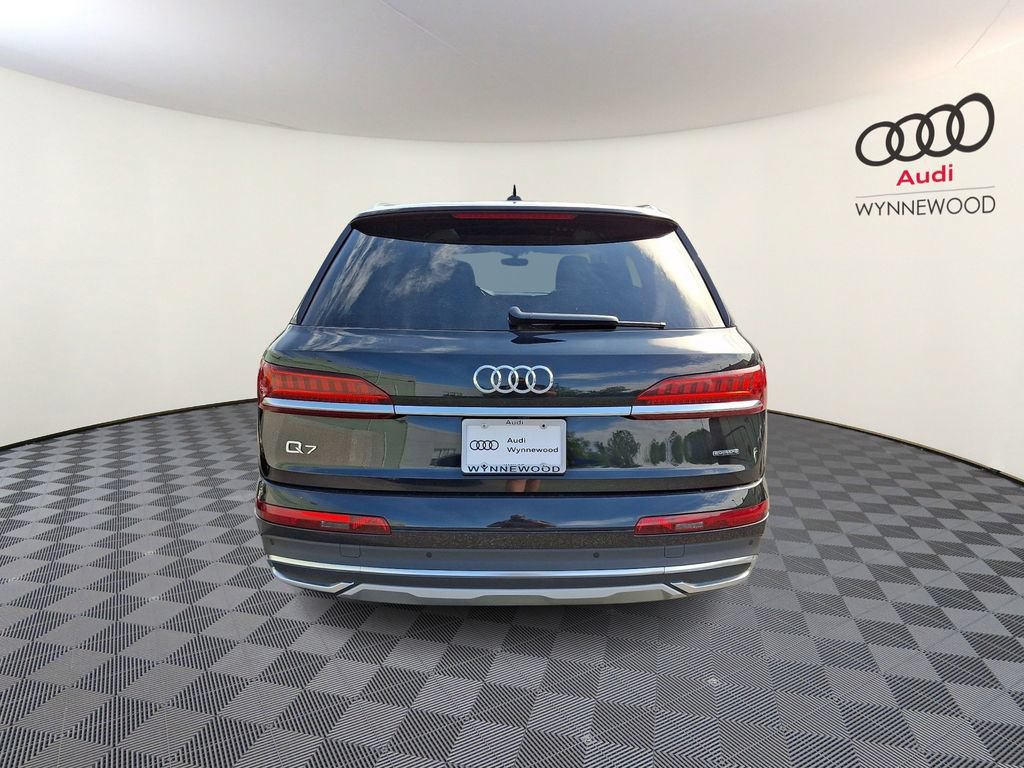 Used 2023 Audi Q7 2.0T Premium AWD/4WD image 5
