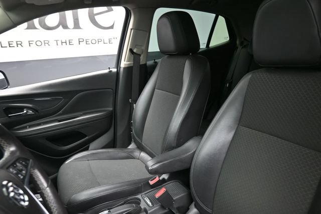 Used 2021 Buick Encore Preferred w/ Safety Package II AWD/4WD image 12