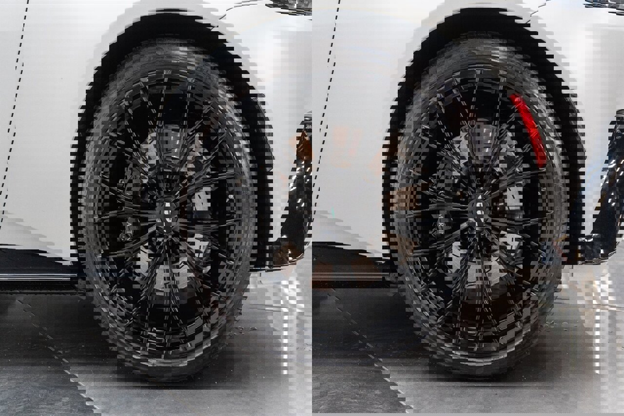 Used 2023 Aston Martin V8 Vantage Coupe image 81