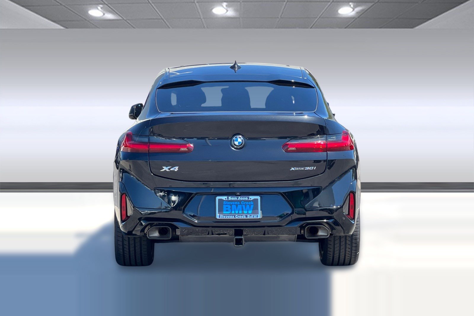 Used 2023 BMW X4 xDrive30i w/ M Sport Package AWD/4WD image 10