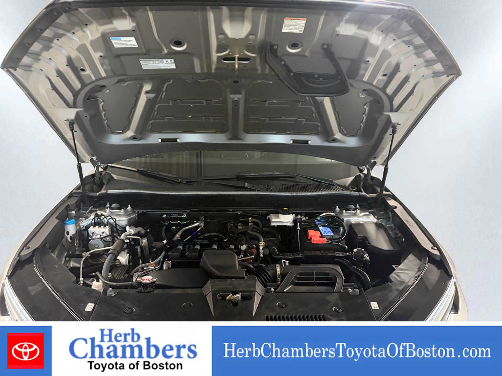Used 2024 Honda CR-V LX image 7