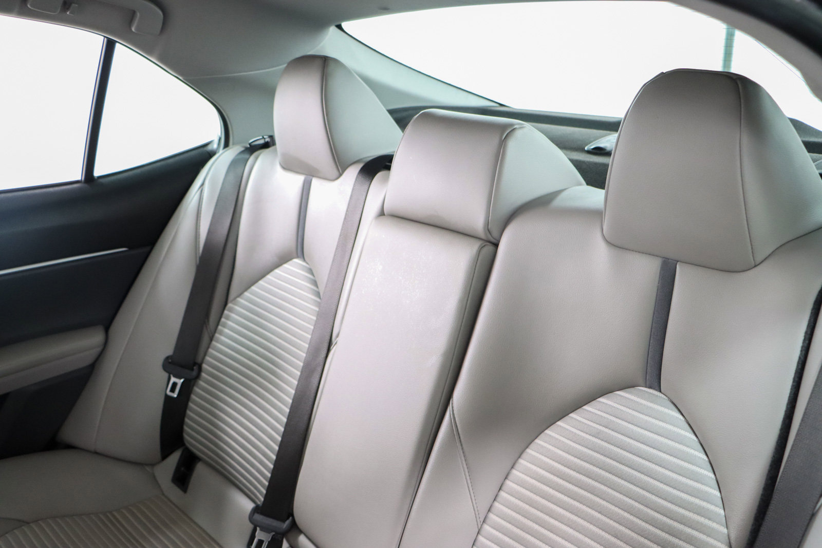 Used 2023 Toyota Camry SE image 24