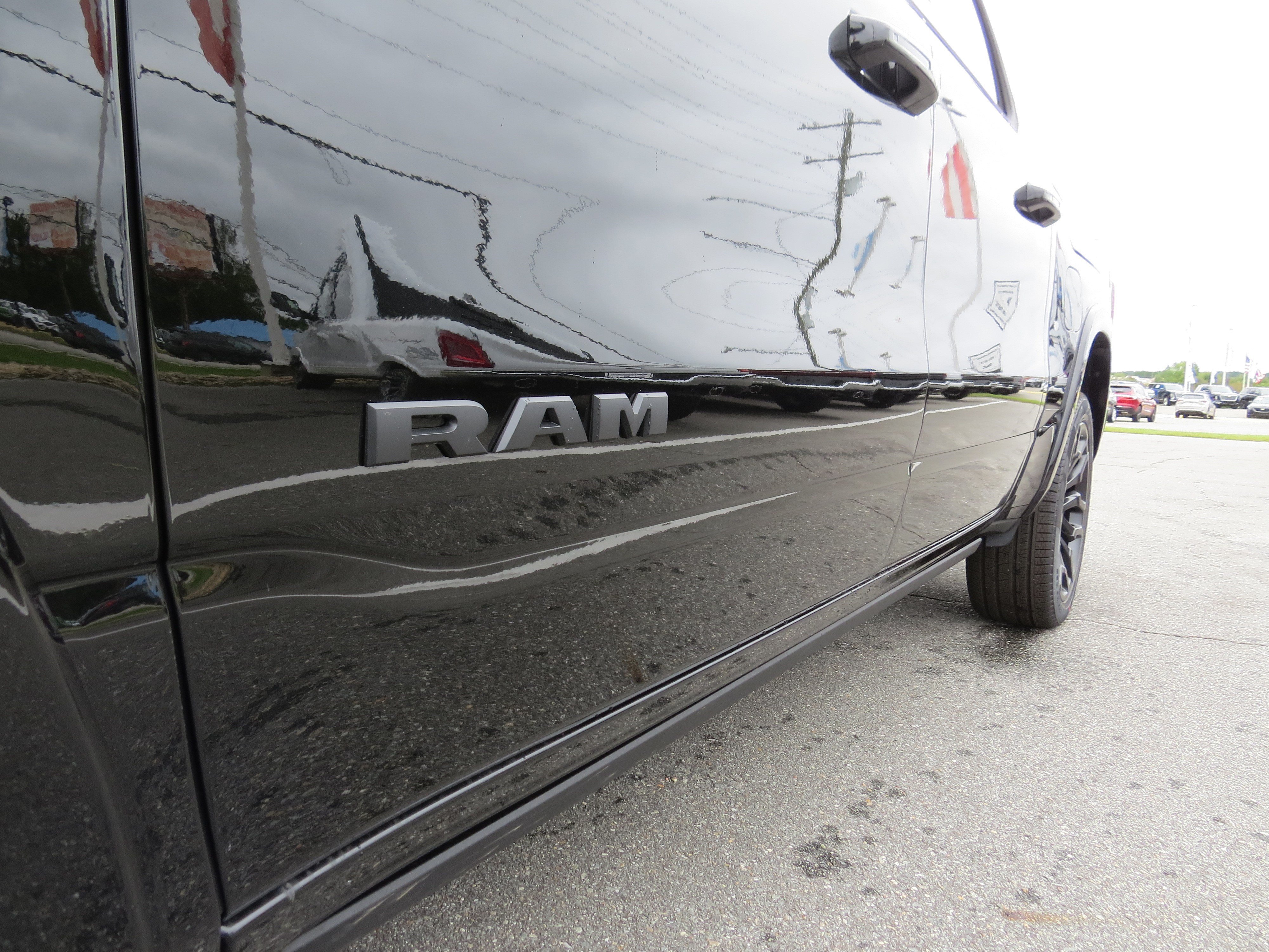 New 2026 RAM 1500 Limited AWD/4WD image 15