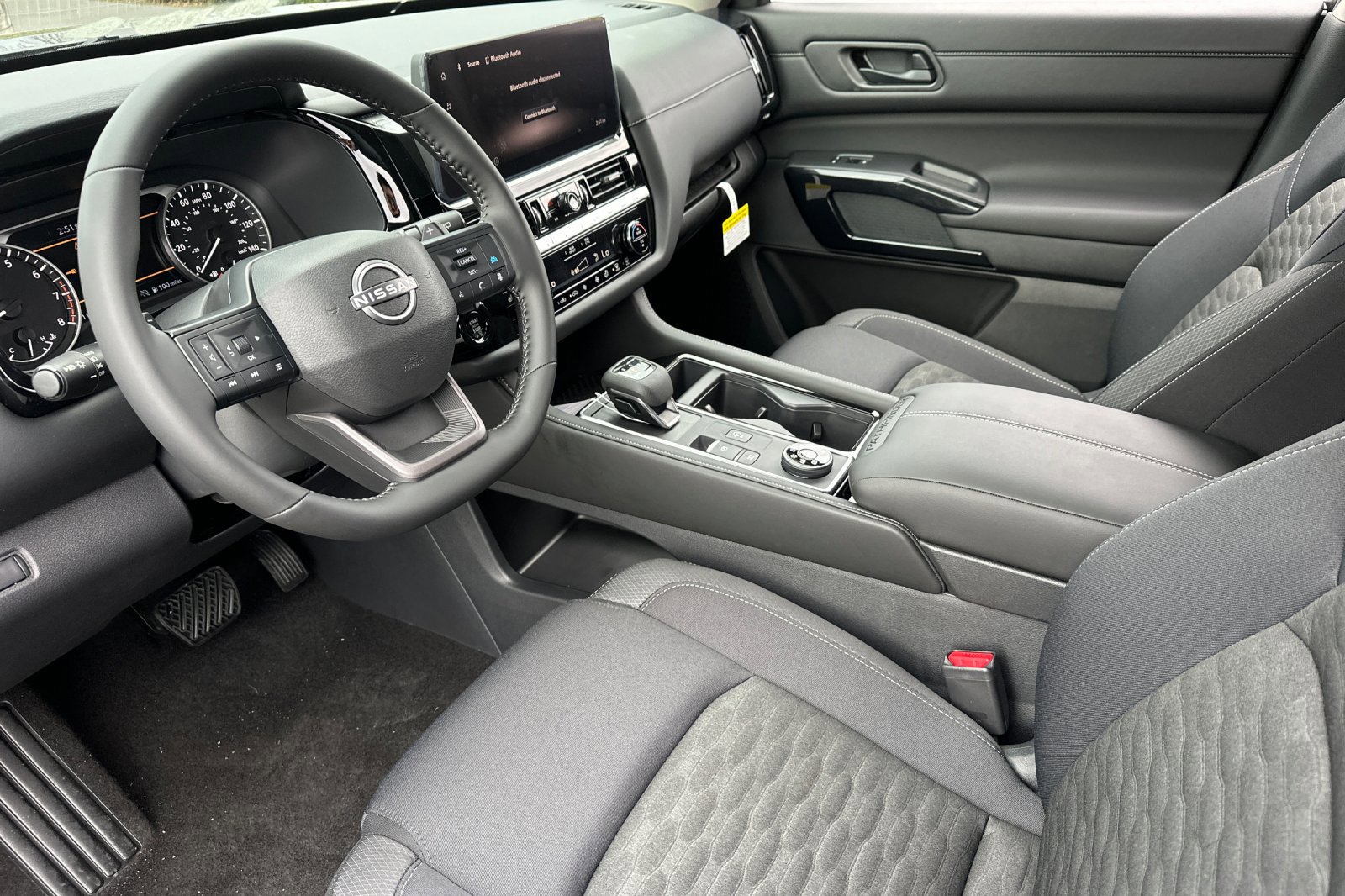 New 2026 Nissan Pathfinder SV image 10