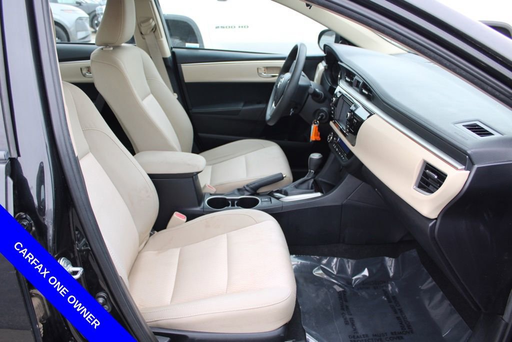 Used 2014 Toyota Corolla LE image 18