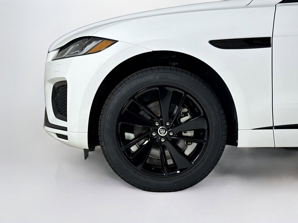Certified 2025 Jaguar F-PACE R-Dynamic S AWD/4WD image 27