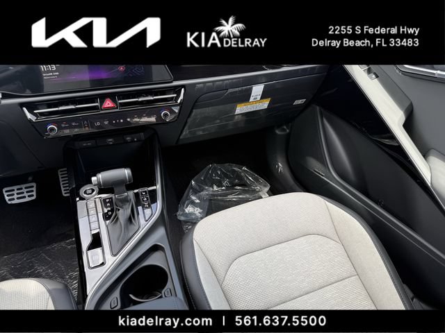 New 2026 Kia Niro SX Touring FWD image 15