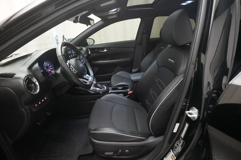 Used 2021 Kia Forte GT-Line w/ GT-Line Premium Package FWD image 7