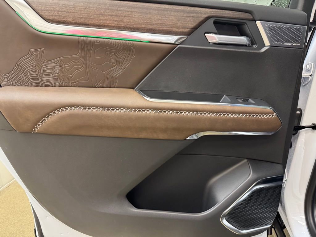 New 2026 GMC Acadia Denali Ultimate w/ LPO, Floor Liner Package image 16