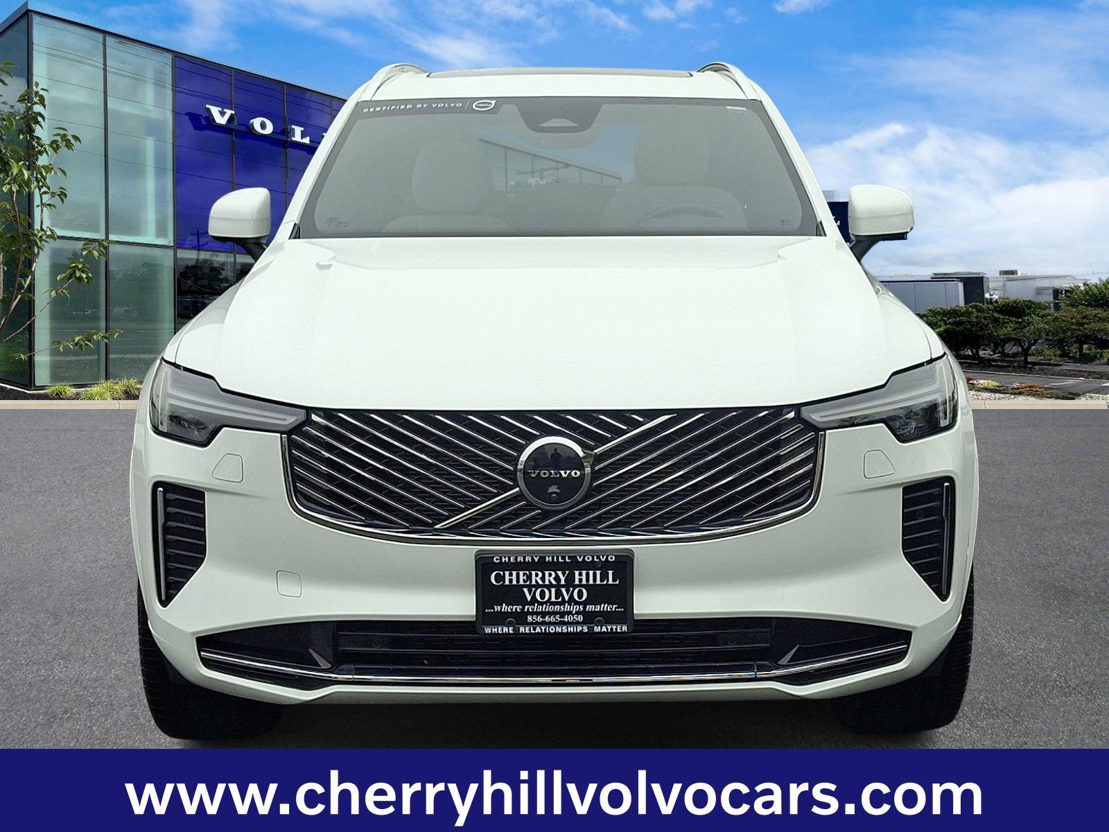 Certified 2025 Volvo XC90 B5 Plus image 2