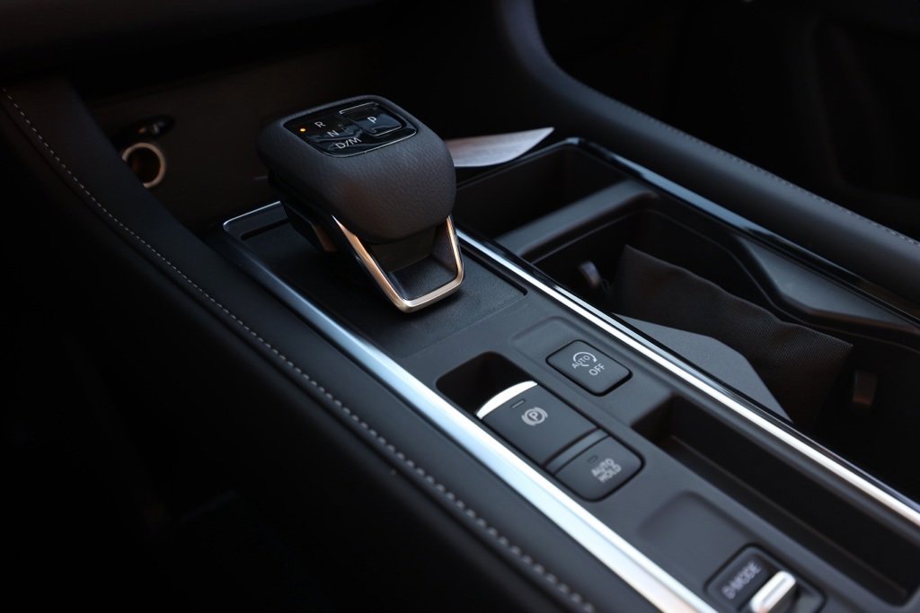 New 2025 Nissan Pathfinder SV w/ Cargo Package image 31