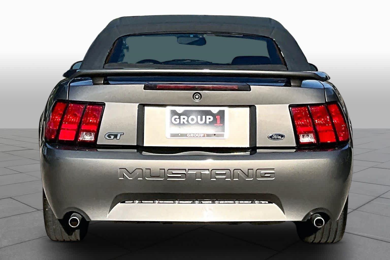Used 2001 Ford Mustang GT RWD image 4