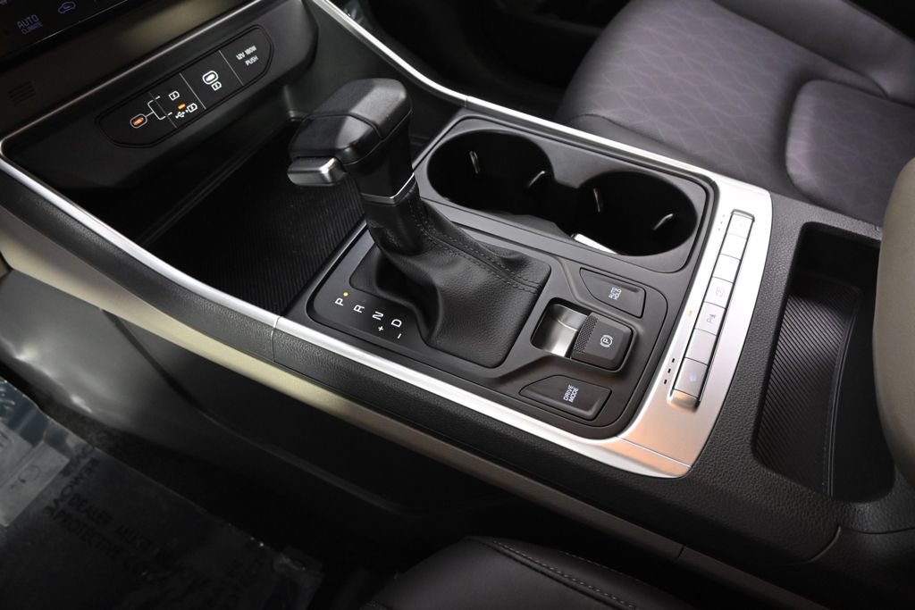 Used 2026 Kia Carnival FWD image 33