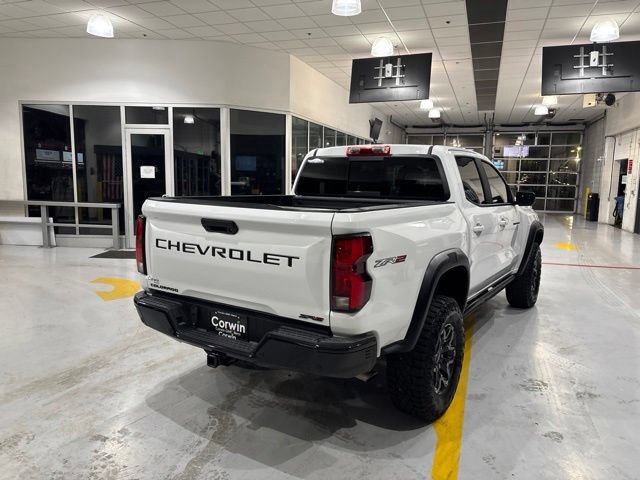 Used 2025 Chevrolet Colorado ZR2 w/ Technology Package AWD/4WD image 8
