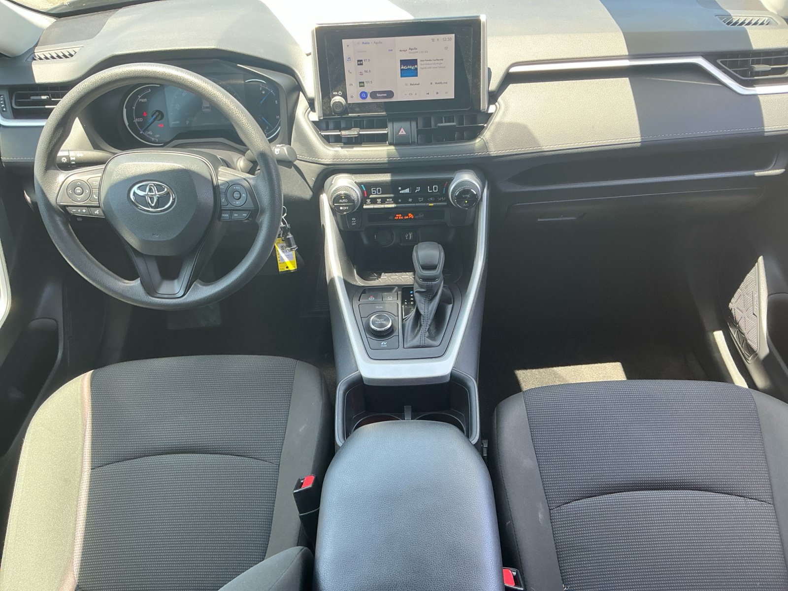 Used 2024 Toyota RAV4 LE AWD/4WD image 19