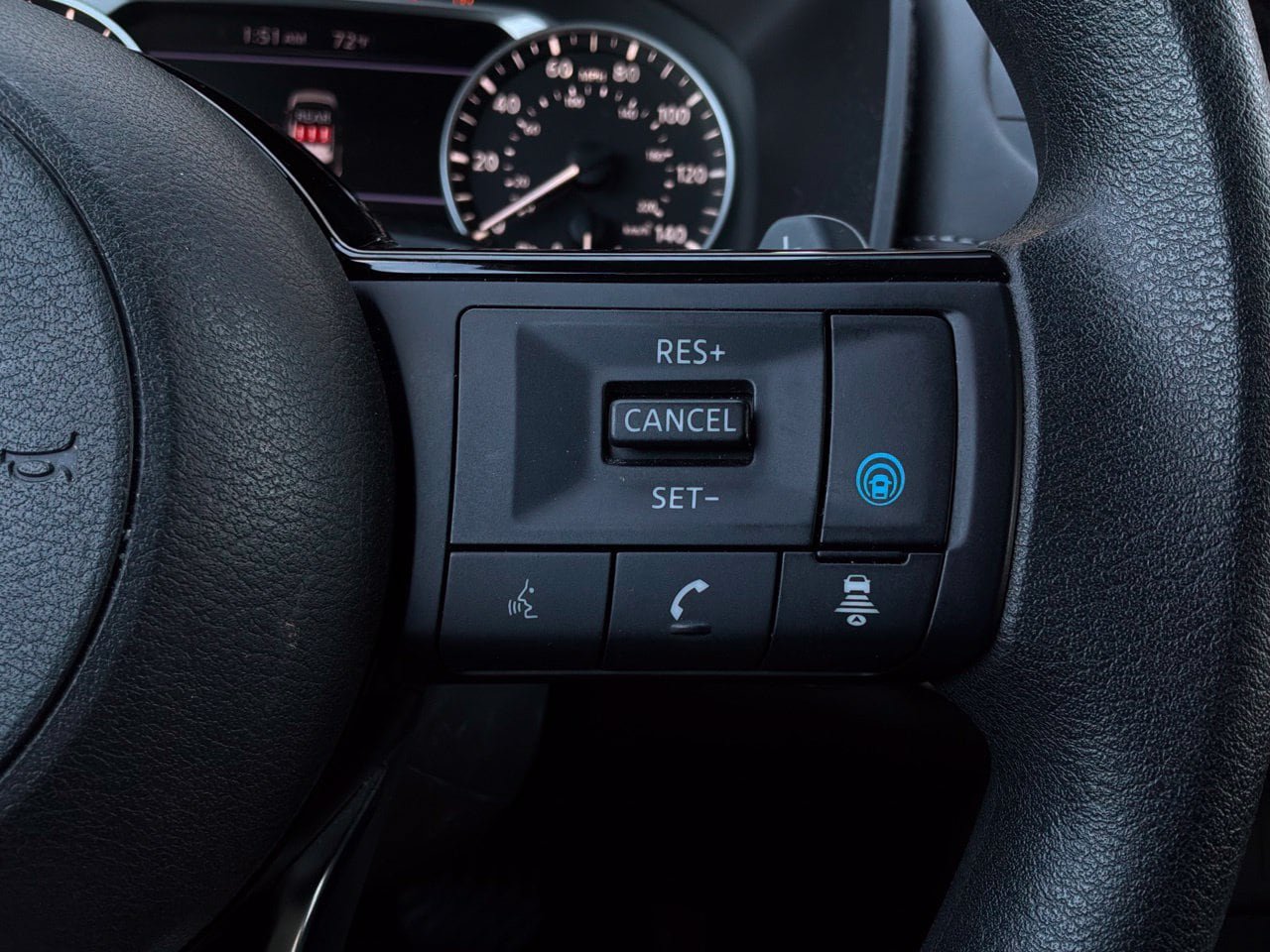 Used 2023 Nissan Rogue SV FWD image 37