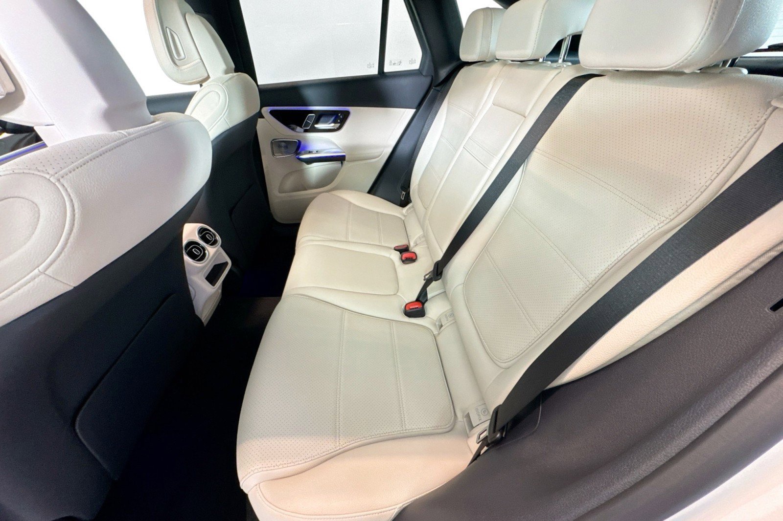 New 2026 Mercedes-Benz GLC 300 4MATIC image 22