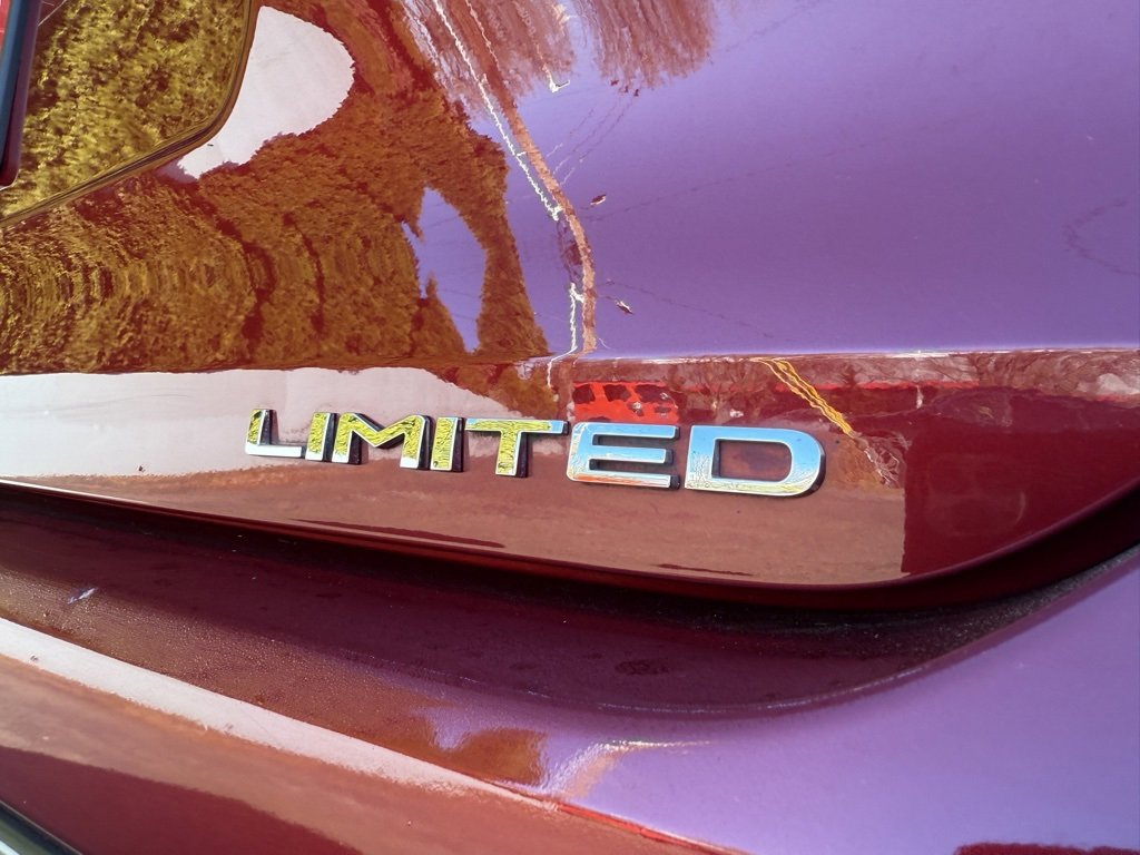 Used 2020 Toyota Highlander Limited image 9