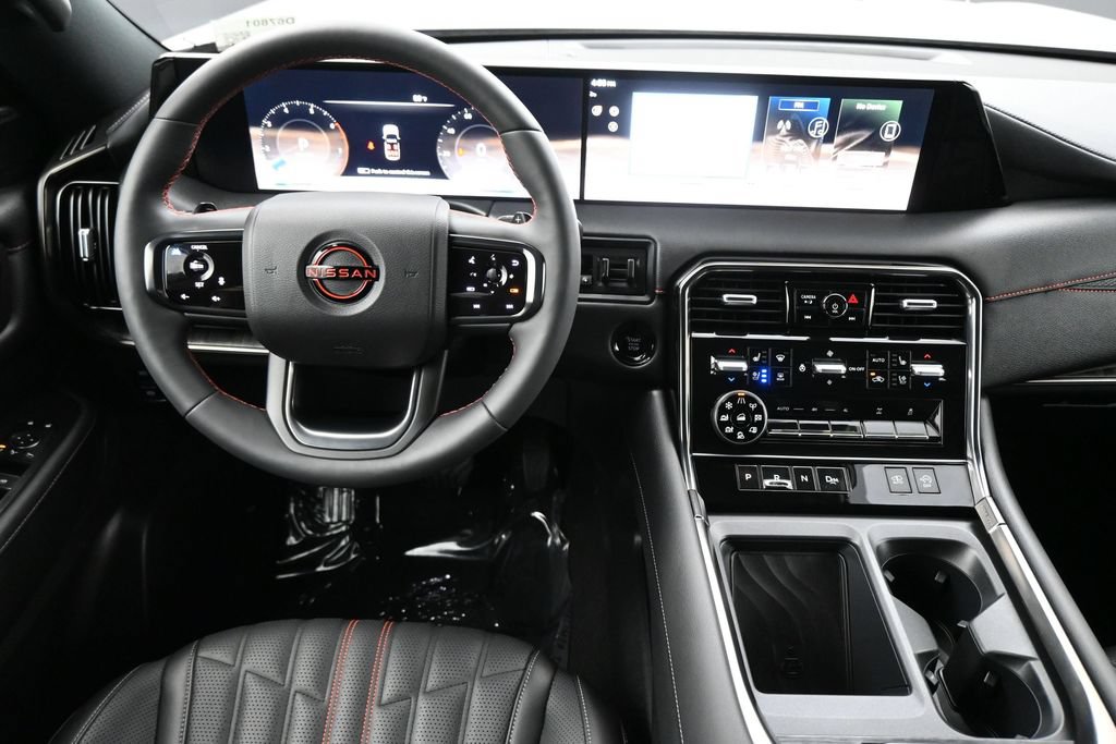 Used 2026 Nissan Armada PRO-4X AWD/4WD image 7