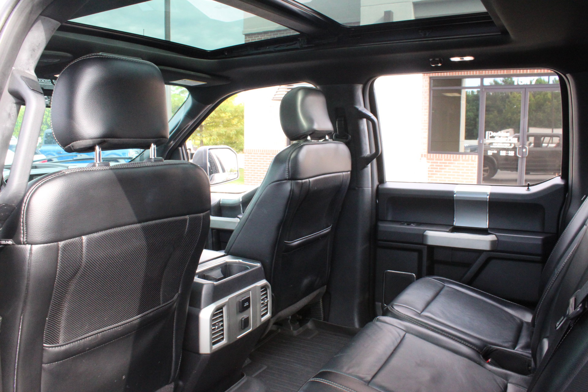Used 2016 Ford F150 Lariat AWD/4WD image 29