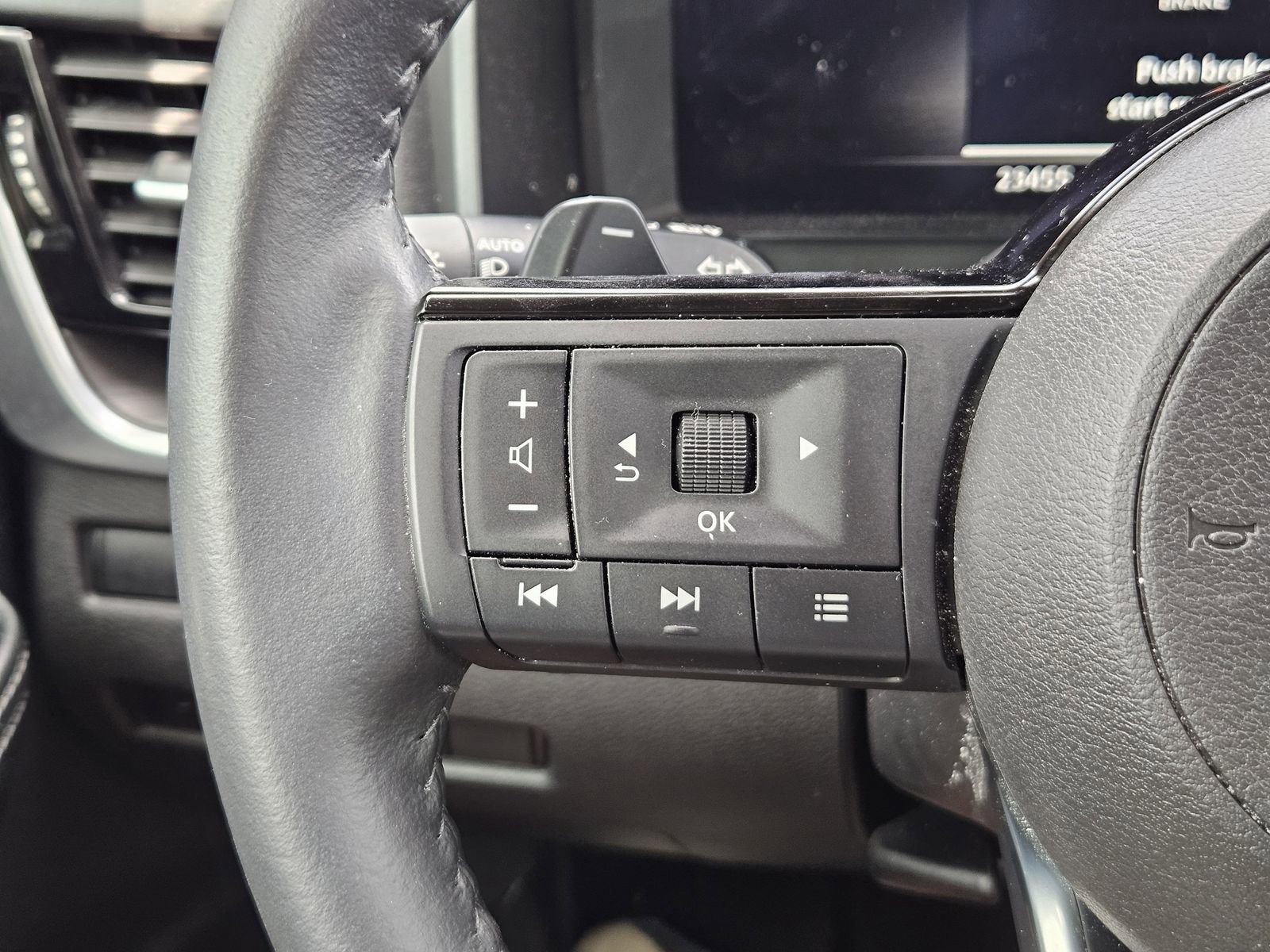 Used 2023 Nissan Rogue Platinum w/ Platinum Premium Package FWD image 24