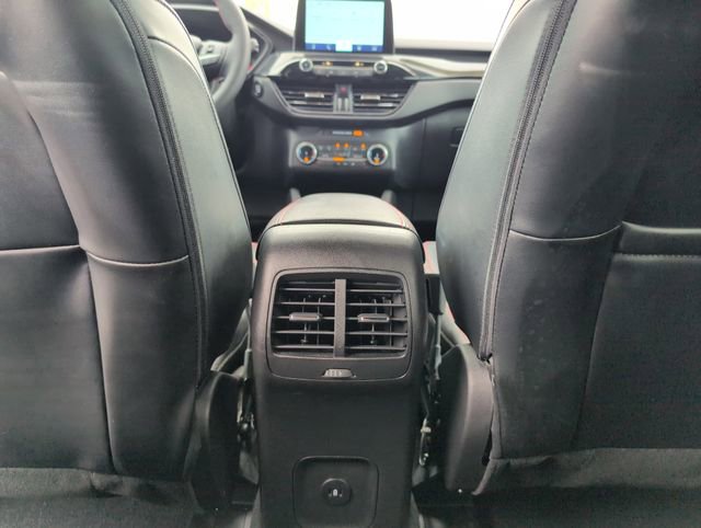 Used 2023 Ford Escape ST-Line Select AWD/4WD image 32