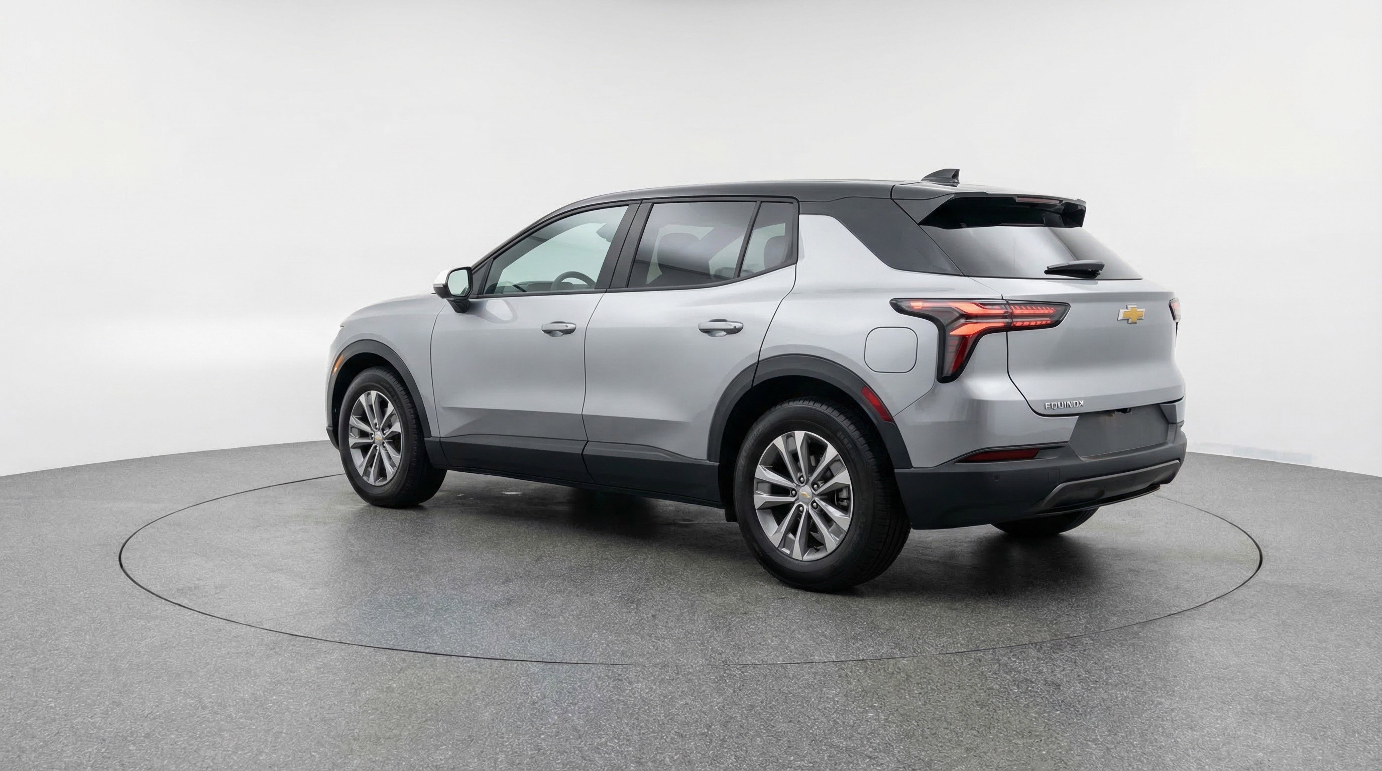 Used 2025 Chevrolet Equinox LT image 6