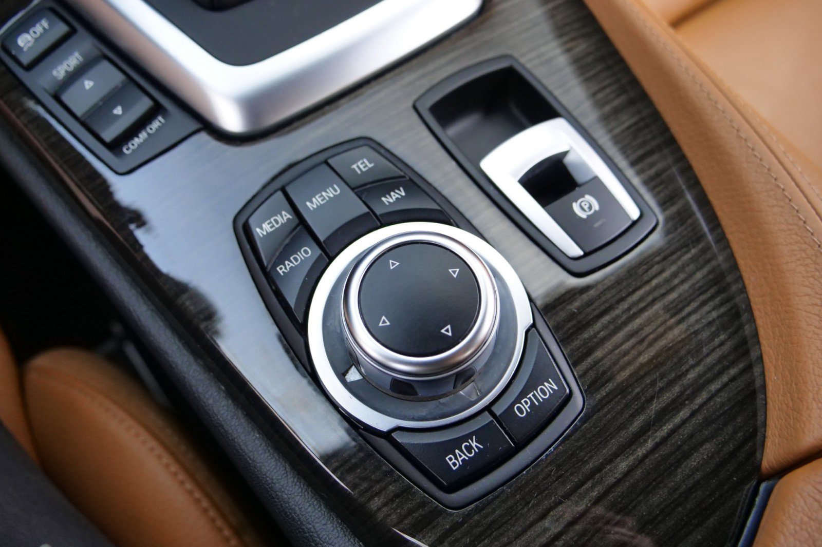 Used 2015 BMW Z4 sDrive35is image 19