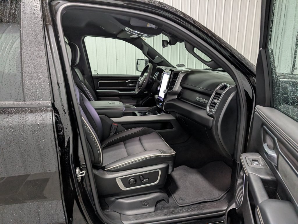 Used 2026 RAM 1500 Laramie AWD/4WD image 29