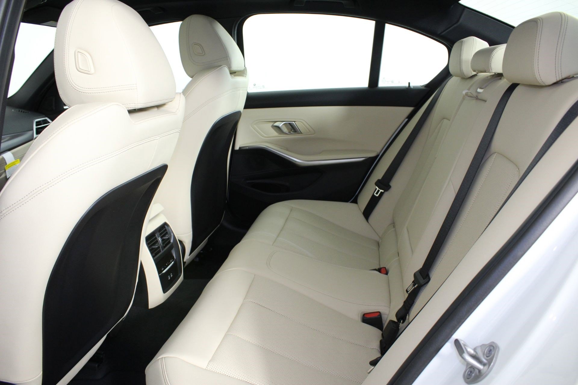 Used 2026 BMW 330i xDrive Sedan image 21