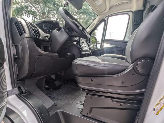 Used 2025 RAM ProMaster 2500 w/ Convenience Group FWD image 13