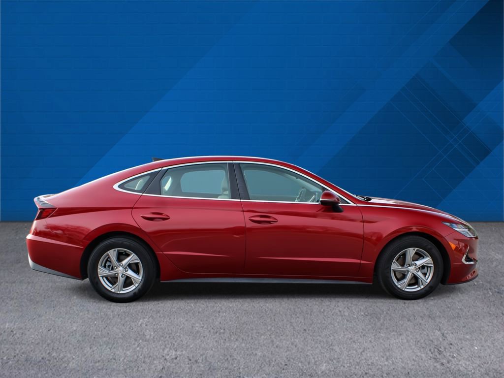 Used 2023 Hyundai Sonata SE w/ Cargo Package FWD image 9