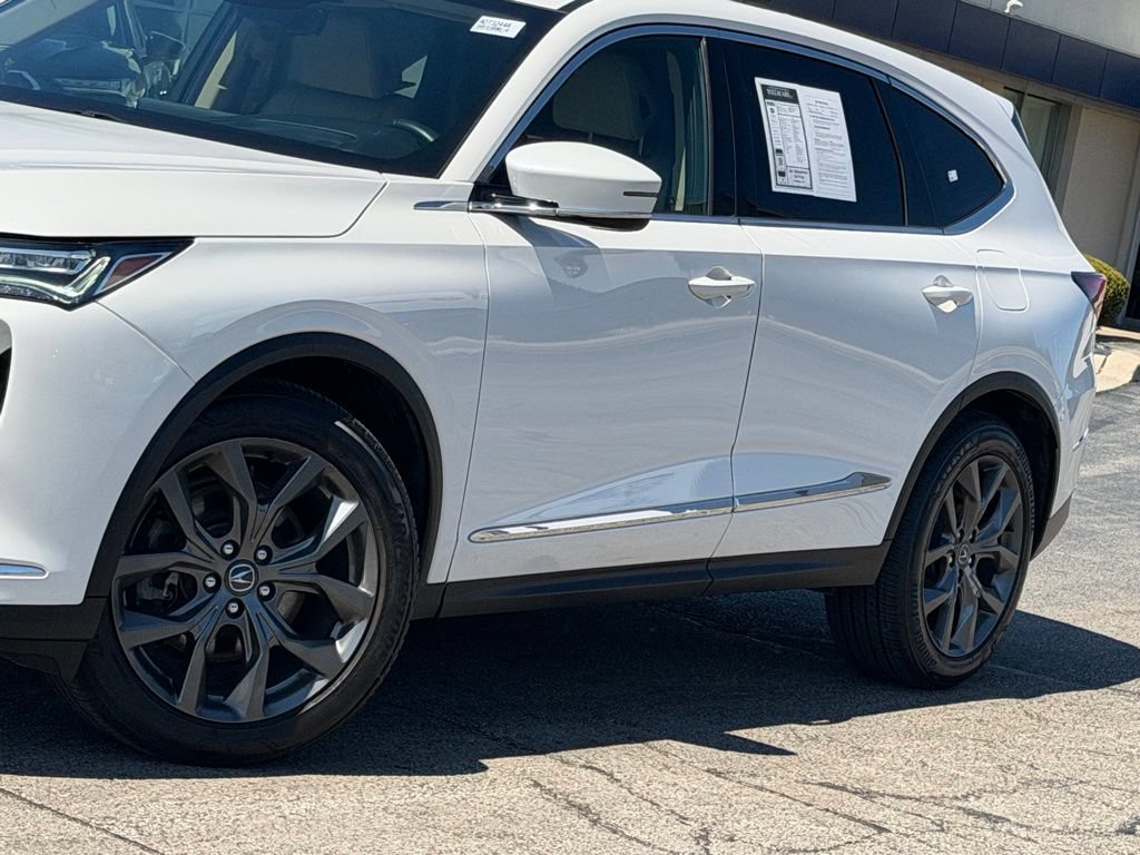 Used 2023 Acura MDX SH-AWD w/ Technology Package image 22