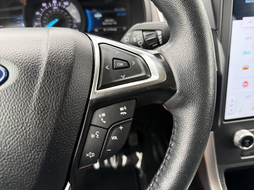 Used 2024 Ford Edge SEL AWD/4WD image 16