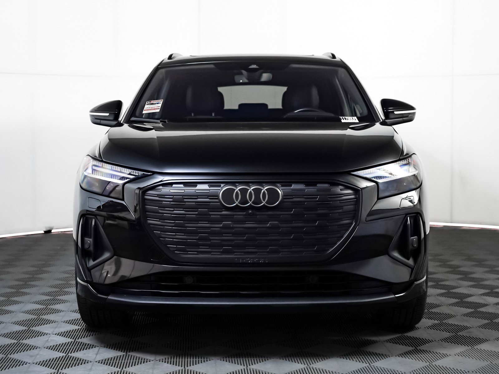 Used 2024 Audi Q4 e-tron Prestige w/ Black Optic Package image 12