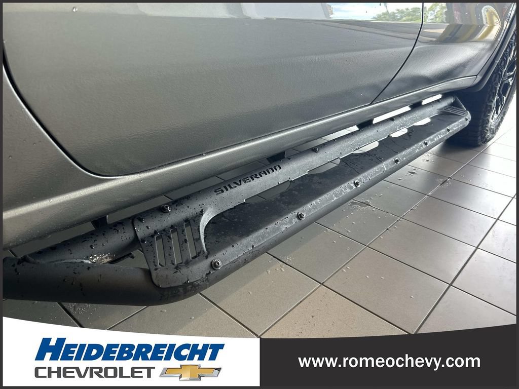Used 2024 Chevrolet Silverado 1500 ZR2 w/ Technology Package AWD/4WD image 35
