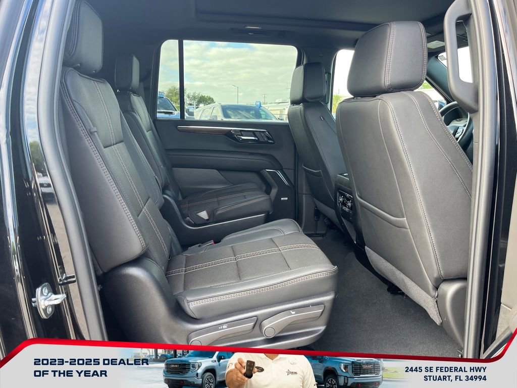 Used 2025 Chevrolet Suburban High Country w/ Sun And Tow Package image 18